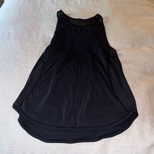 black lululemon tank top.size 6